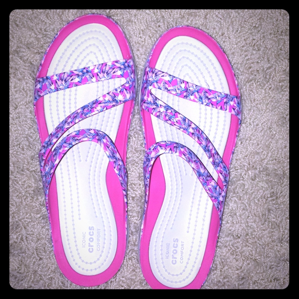 waterproof croc sandals